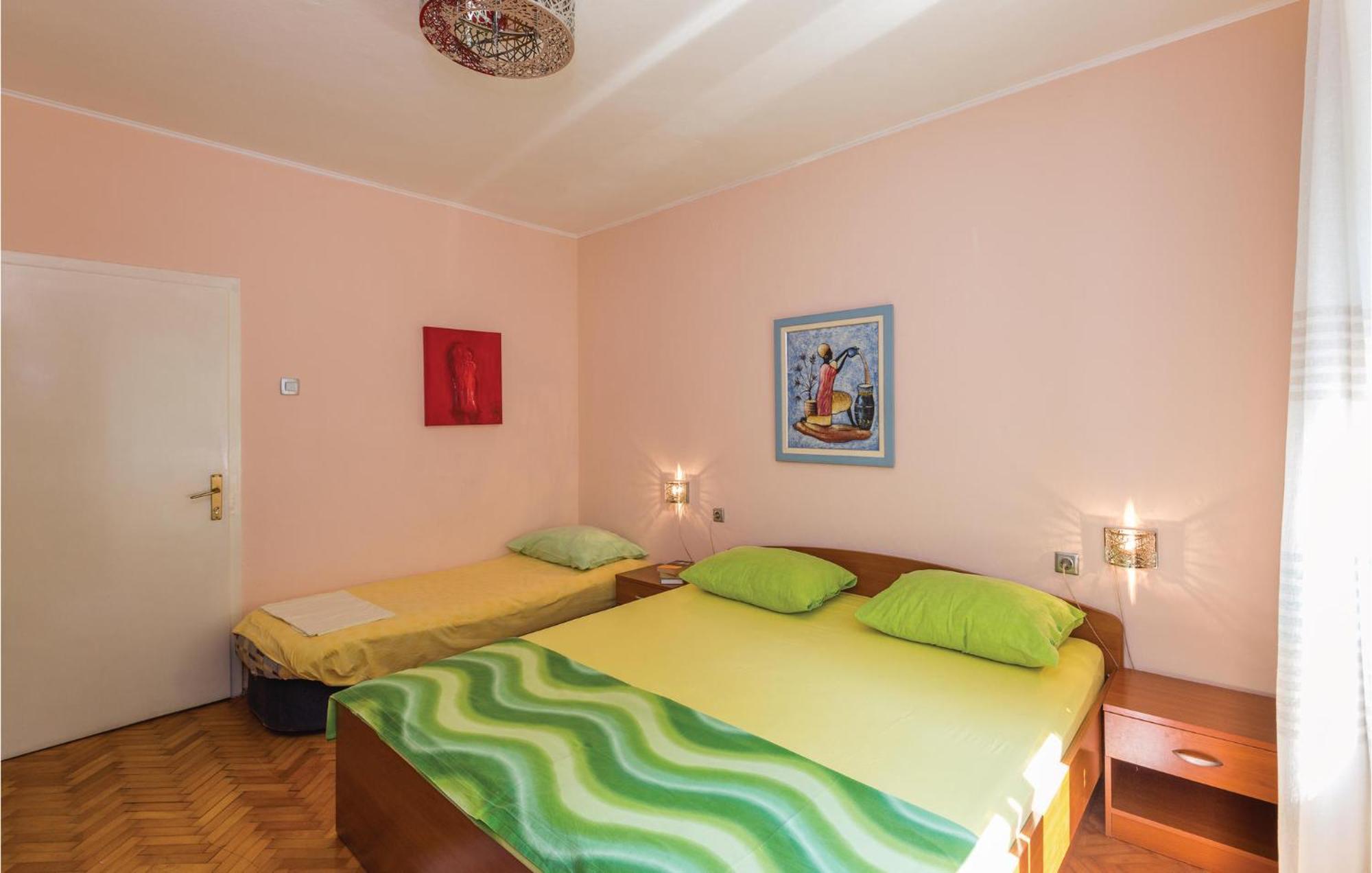 Lovely Apartment In Makarska With Wifi Exterior foto